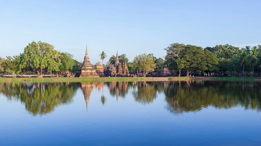 วัดมหาธาตุ ศูนย์กลางอุทยานประวัติศาสตร์สุโขทัย