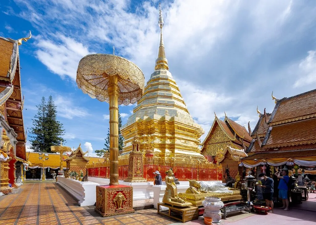 พระธาตุดอยสุเทพ ศาสนสถานสำคัญของเชียงใหม่
