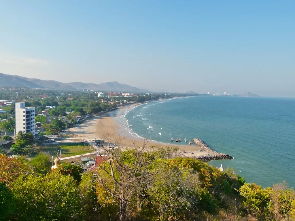 ชายหาดหัวหิน จังหวัดประจวบคีรีขันธ์
